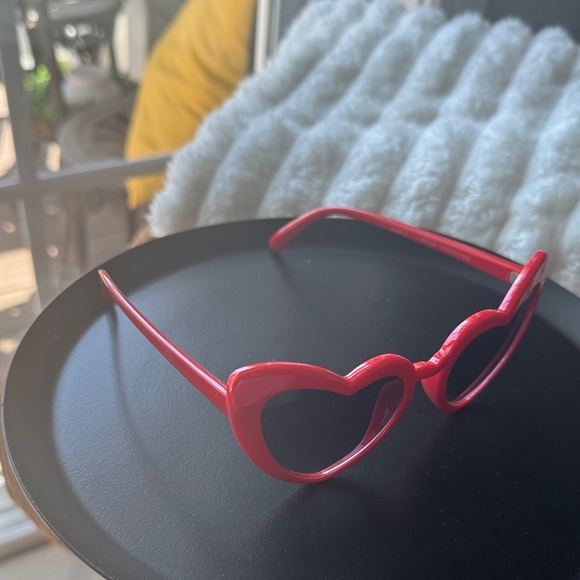 Heart-Shaped Red Sunglasses - Picture 2 of 2